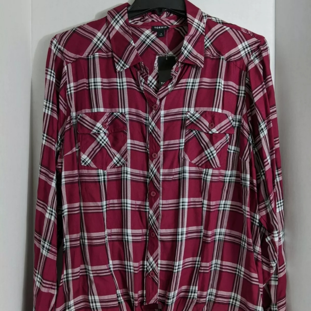 NWT Torrid Plaid Long Sleeve Blouse - Picture 1 of 6